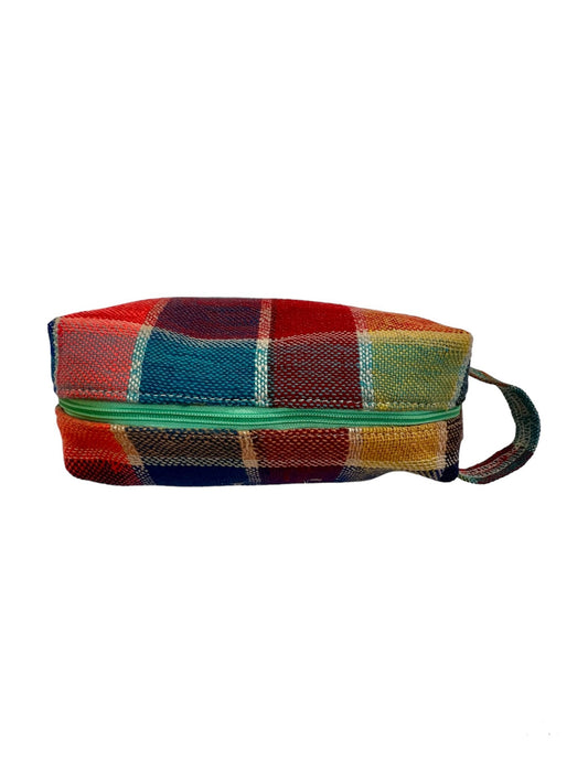 Neceser Kilim