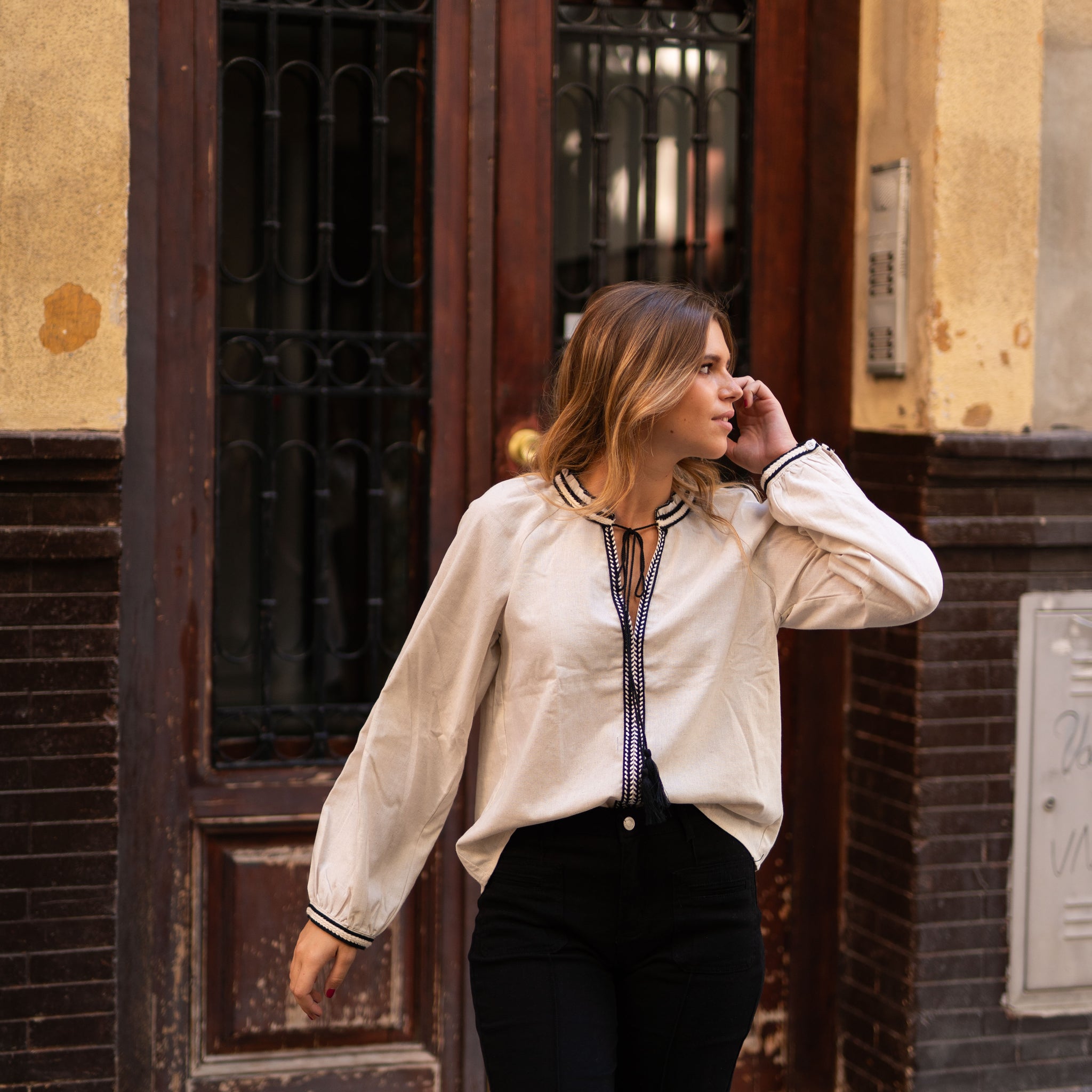 Blusa Detalles Negros